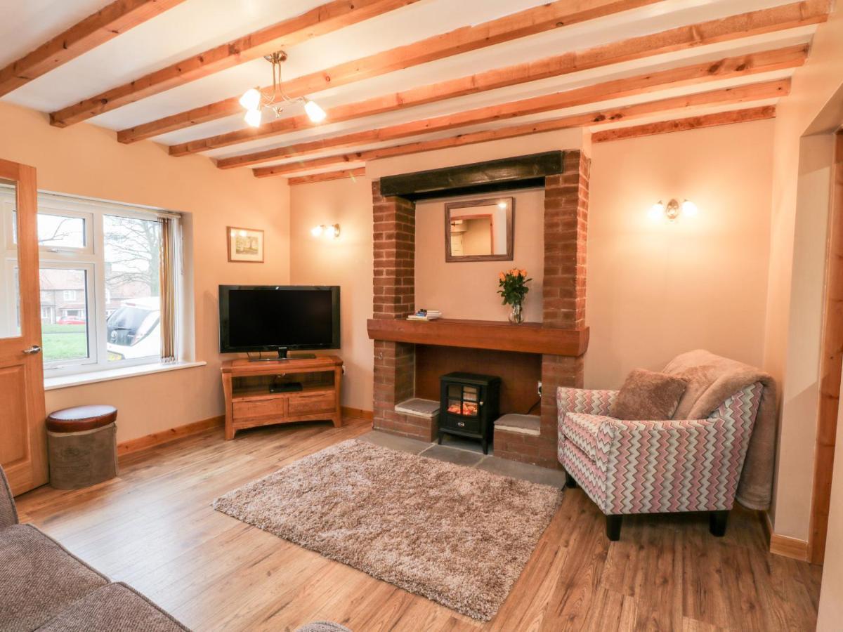 Barnaby Cottage Yarm Exterior photo